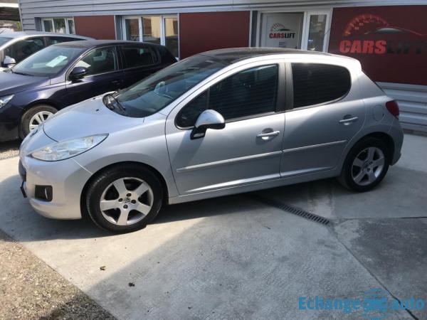 Peugeot 207 1.6 HDI 16V 90 CV FELINE