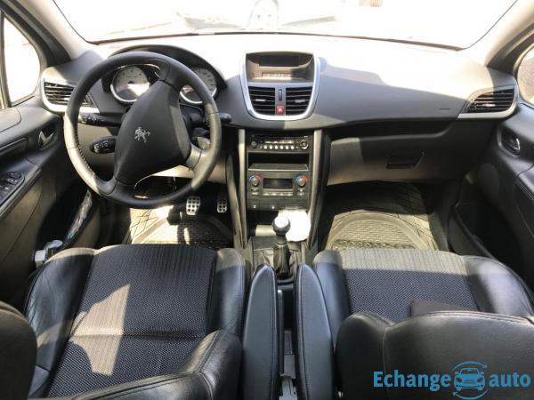 Peugeot 207 1.6 HDI 16V 90 CV FELINE