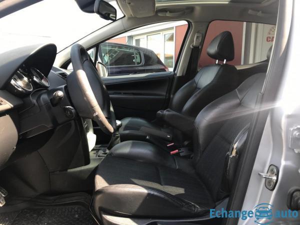 Peugeot 207 1.6 HDI 16V 90 CV FELINE