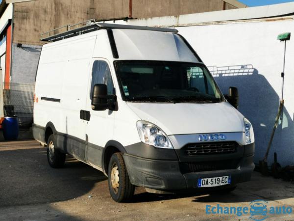 Iveco Daily HAYON FG 35S13 H2 126CV REGUL CLIM