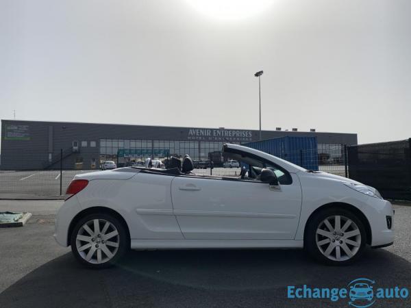 Peugeot 207 CC 1.6 HDi 112 CH FELINE