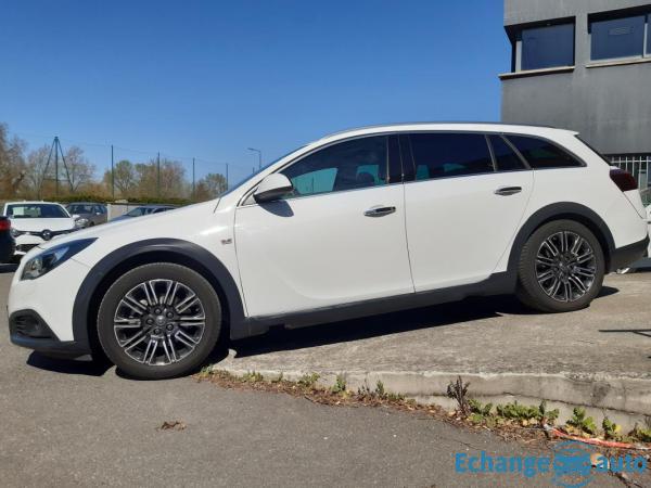 Opel Insignia 2.0L CDTI 163CV 4x4 COSMO PACK