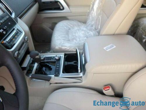 Toyota Land Cruiser 200 Luxe