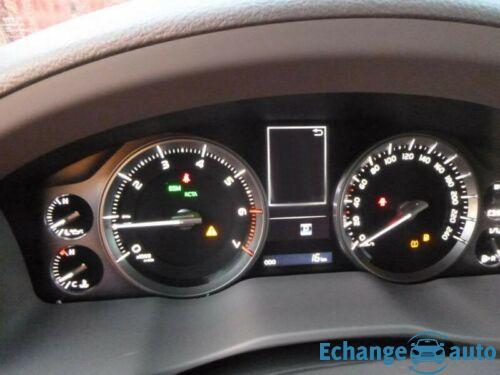 Toyota Land Cruiser 200 Luxe