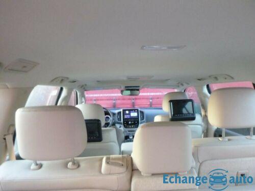 Toyota Land Cruiser 200 Luxe