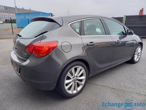 Opel Astra 1.7 CDTi 125 CH COSMO