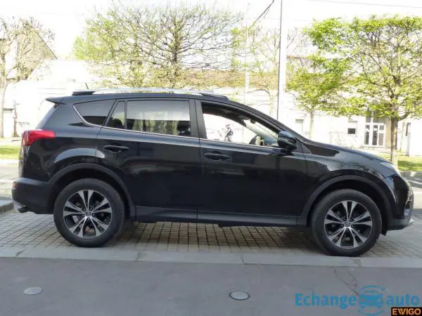 Toyota RAV4 2.2 D-CAT 150 4WD LOUNGE
