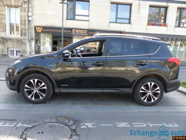 Toyota RAV4 2.2 D-CAT 150 4WD LOUNGE