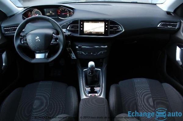 Peugeot 308 II (2) 1.2 PureTech BVM6 130 Allure