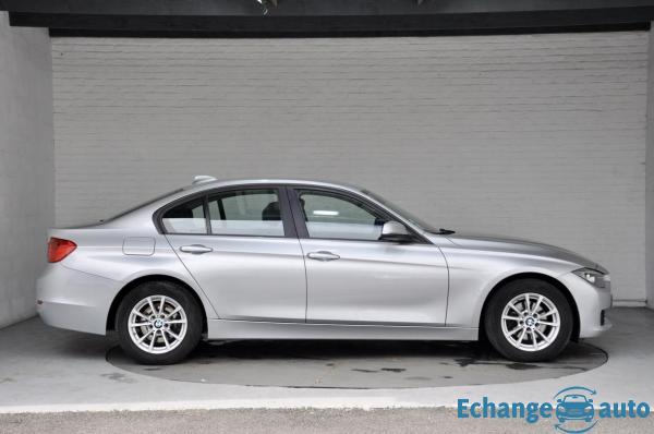 BMW Série 3 318d 143cv Lounge F30