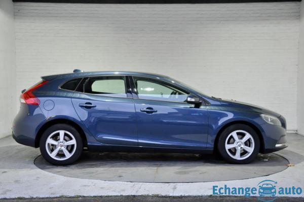Volvo V40 2.0 120 cv D2