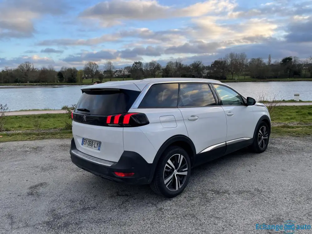 Peugeot 5008 2L Bluehdi 150 chv allure