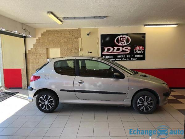 Peugeot 206 1.4HDI 70 CLIM DISTRIBUTION ET EMBRAYAGE NEUF