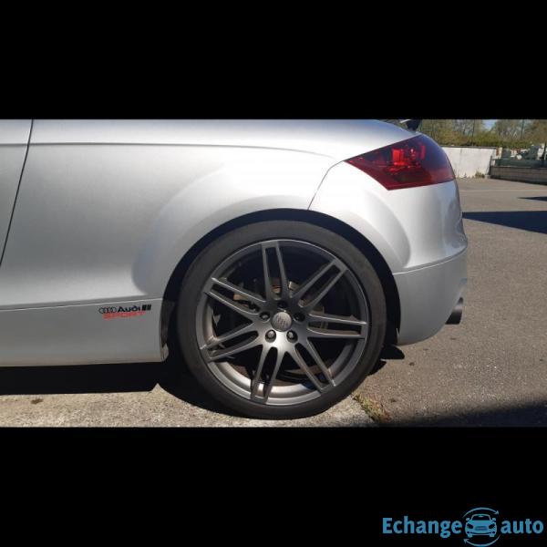 Audi TT 2.0 TFSI 211 CV - S line CHASSIS S JANTES RS4