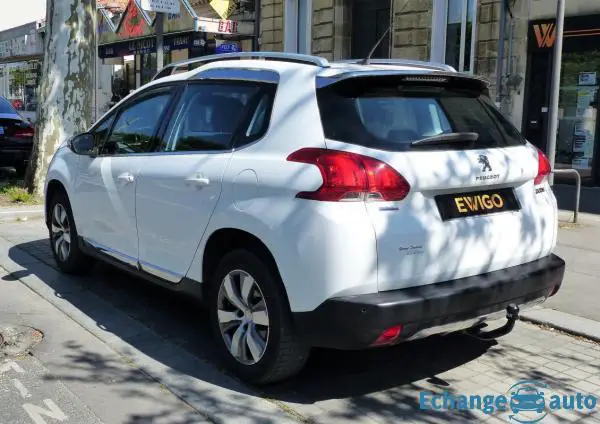Peugeot 2008 1.2 Pure Tech 130 Allure