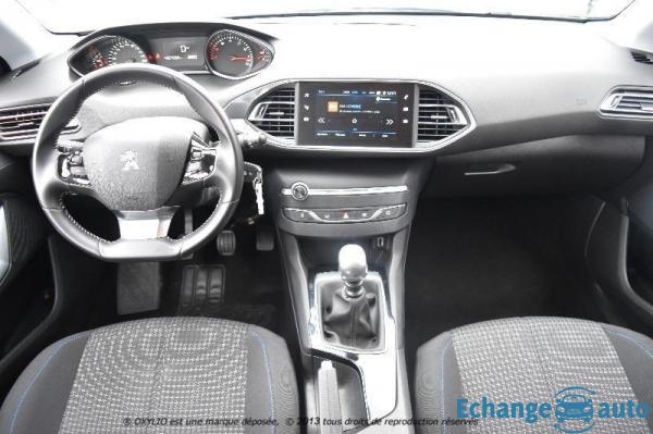 Peugeot 308 II (2) 1.2 PURETECH 110 S&S STYLE