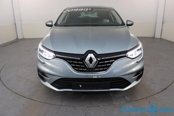 Renault Mégane IV BERLINE TCe 140 FAP Intens