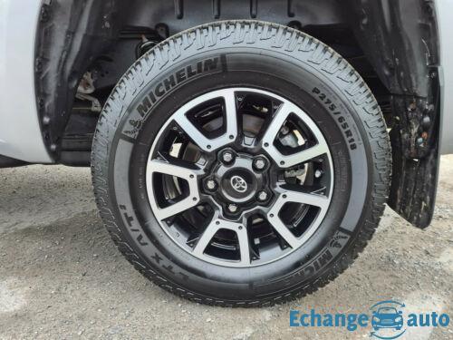 Toyota Tundra 5.7 V8 CrewMax Limited