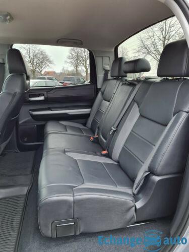 Toyota Tundra 5.7 V8 CrewMax Limited