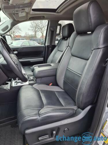 Toyota Tundra 5.7 V8 CrewMax Limited