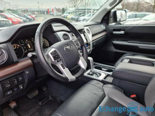 Toyota Tundra 5.7 V8 CrewMax Limited