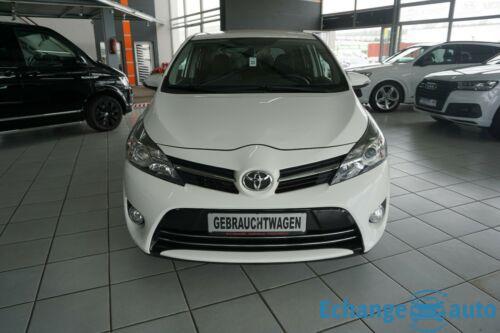Toyota Verso Life