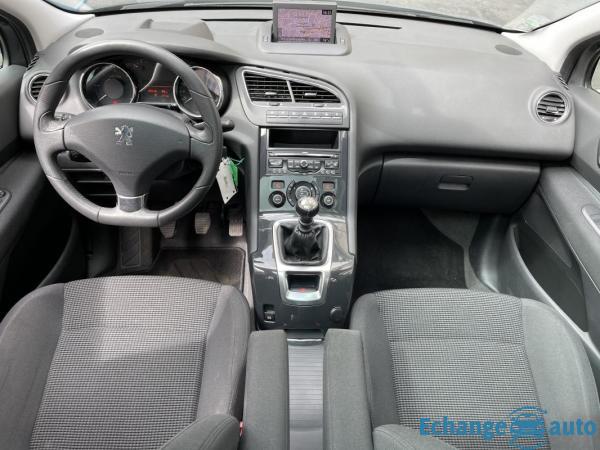 Peugeot 5008 .6 HDi FAP 112 CH 7 PLACE + TOIT PANORAMIQUE GPS