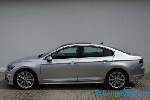 Volkswagen Passat Lim. Highline 4Mot R-Line
