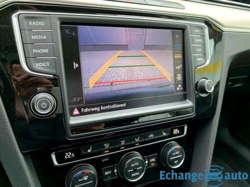 Volkswagen Passat Lim. Highline 4Mot R-Line