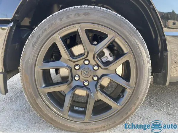 DODGE RAM 1500 LARAMIE SPORT CrewCab NIGHT EDITION V8 5.7L 2020