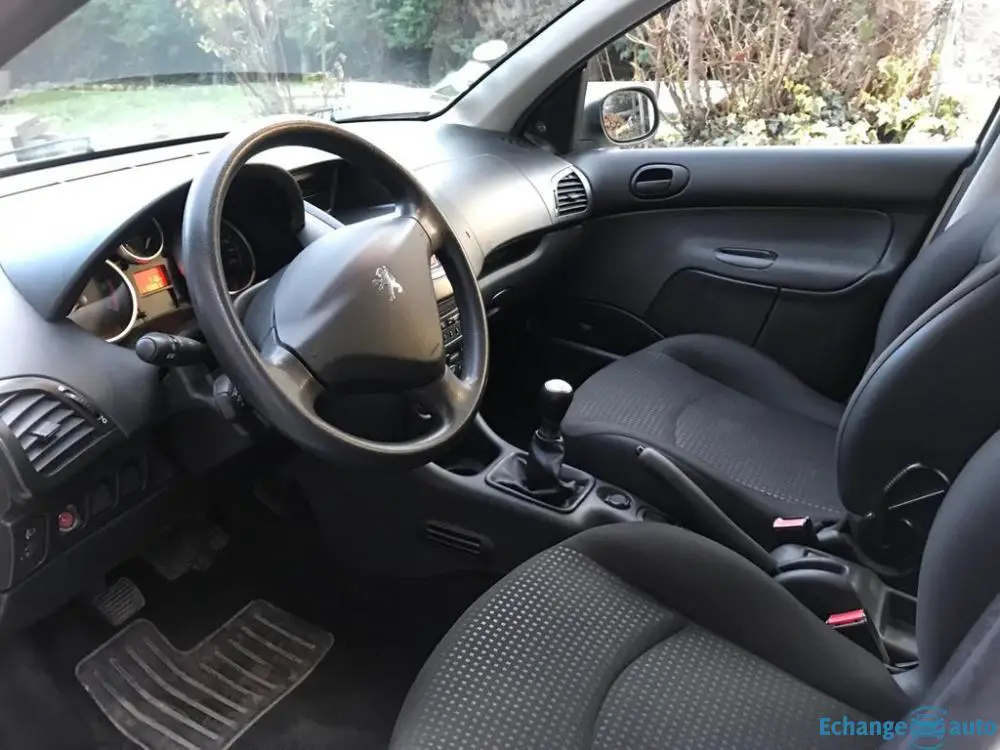 Peugeot 206 +