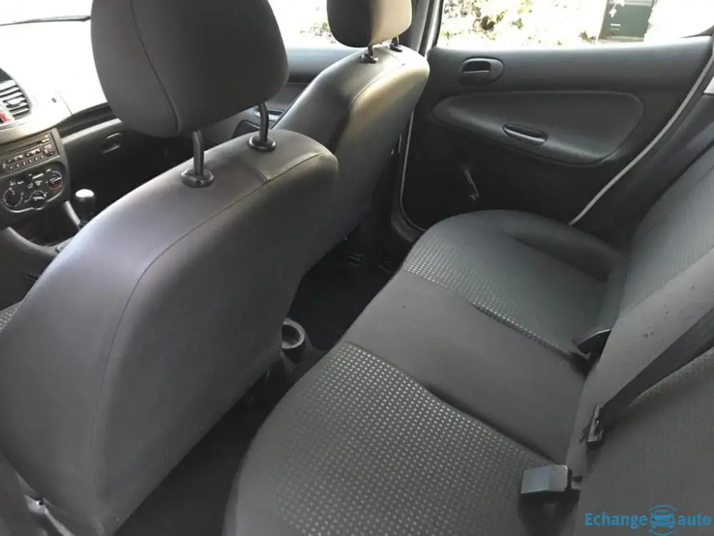 Peugeot 206 +