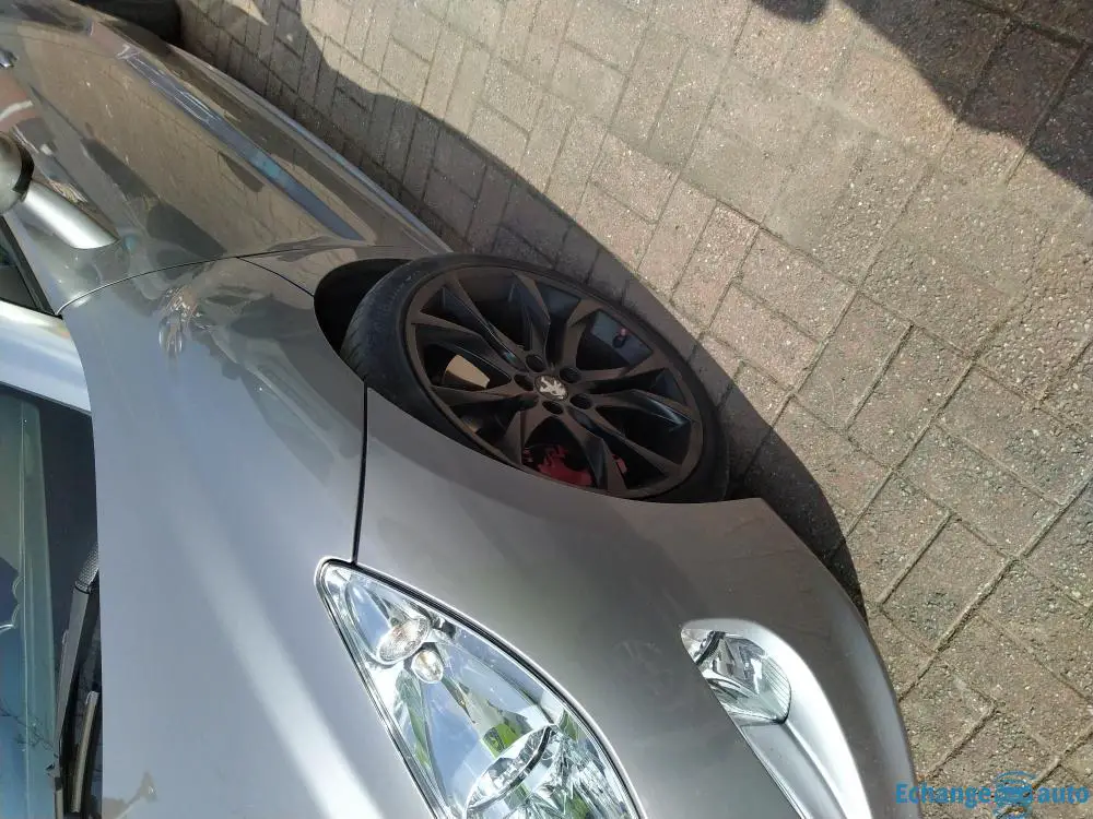 Peugeot RCZ