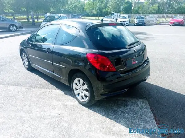 Peugeot 207 1.4 hdi 70 cv URBAN