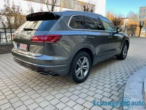 Volkswagen Touareg R-Line 4Motion