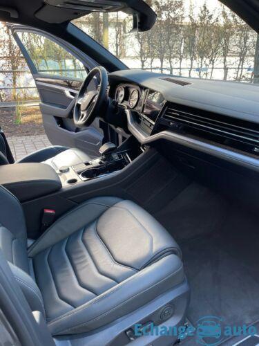 Volkswagen Touareg R-Line 4Motion