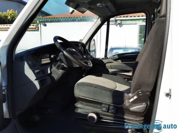 Iveco Daily HAYON FG 35S13 H2 126CV REGUL CLIM GALERIE