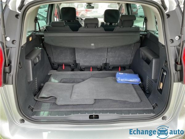 Peugeot 5008 1.6 HDI 112CH FAP BVM6 Série Spéciale Family 7pl