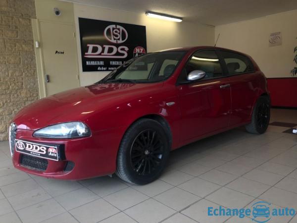 Alfa Romeo 147 PHASE 2 1.6 TS 121cv 5P BVM