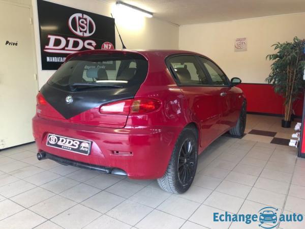 Alfa Romeo 147 PHASE 2 1.6 TS 121cv 5P BVM