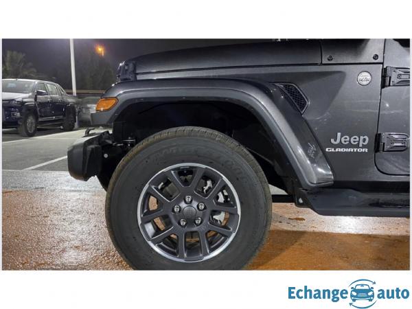 JEEP GLADIATOR Overland gris 3.6 V6 285ch 2020 NEUF