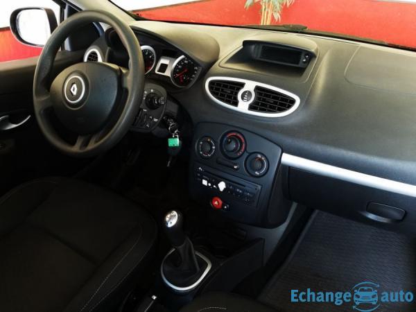 Renault Clio III PHASE 2 5P DCI ECO2 70cv