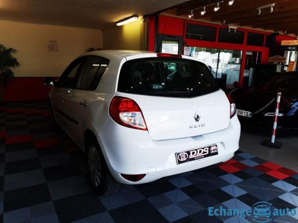 Renault Clio III PHASE 2 5P DCI ECO2 70cv