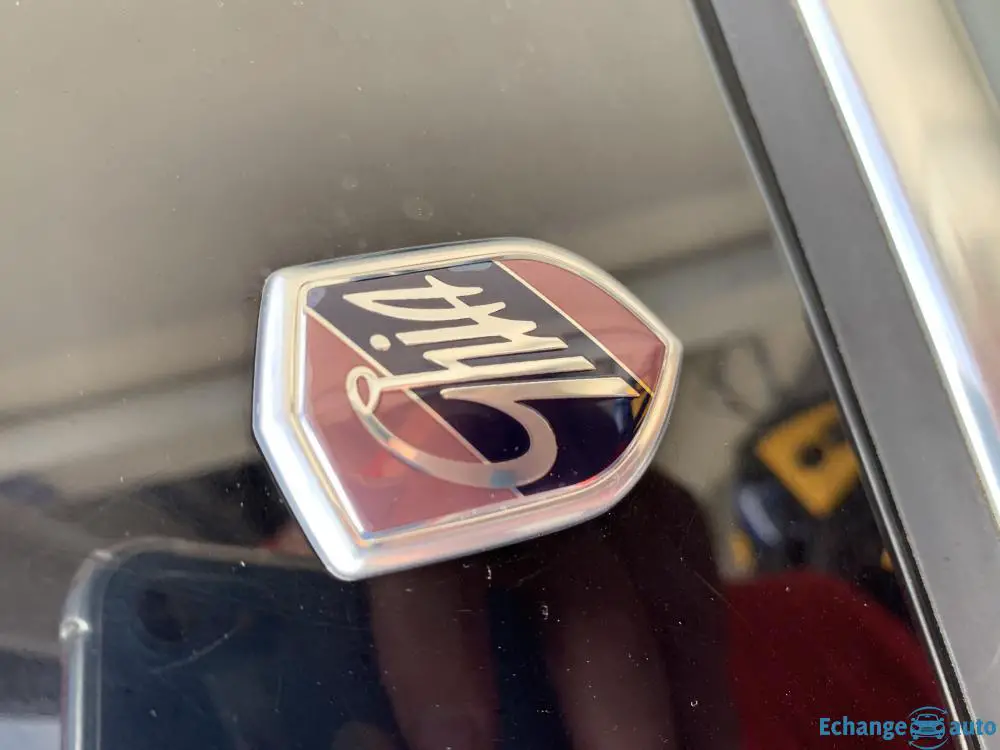 Ford Mondeo ghia 2l 140ch