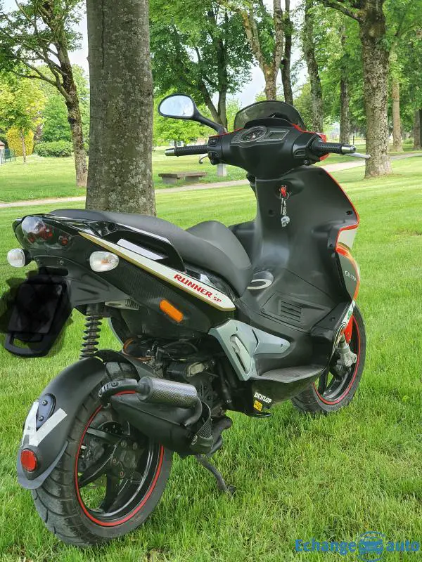 scooter gilera runner sp