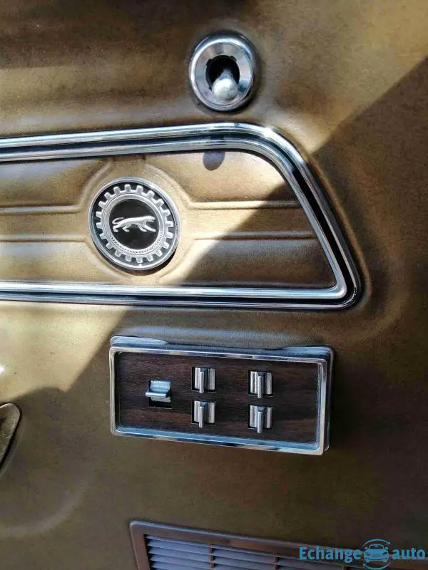 Ford Mercury Cougar XR7 V8