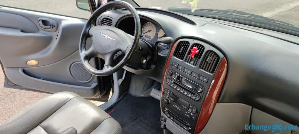 Chrysler Voyager IV 2.8 CRD LX