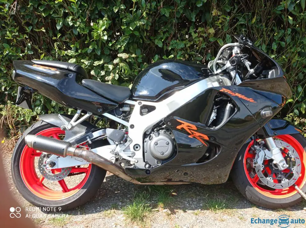 Honda 900cbr rr fierblade