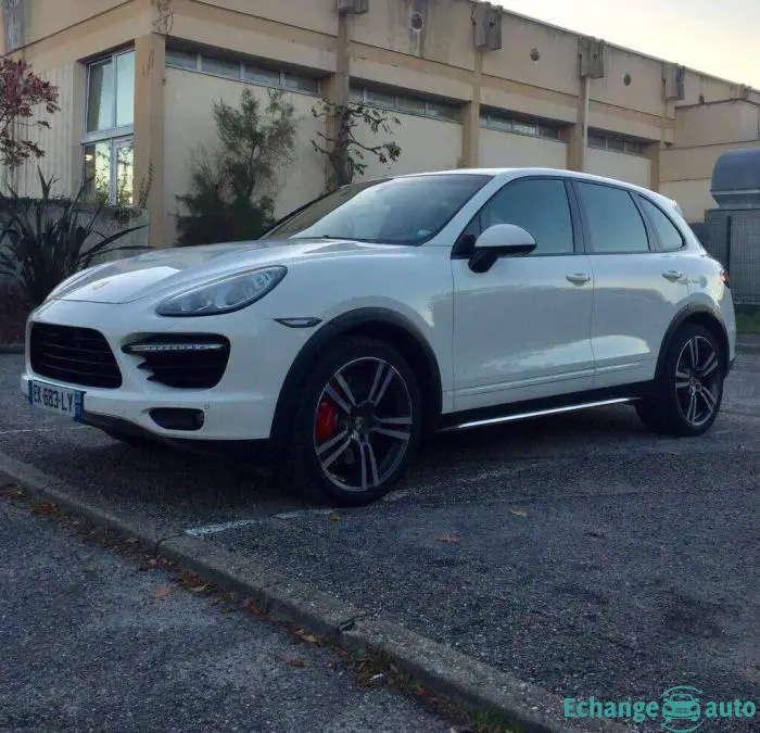 Porsche Cayenne turbo 500cv