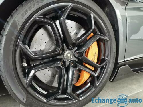 Lamborghini Aventador LP 700-4 DMC-Carbon